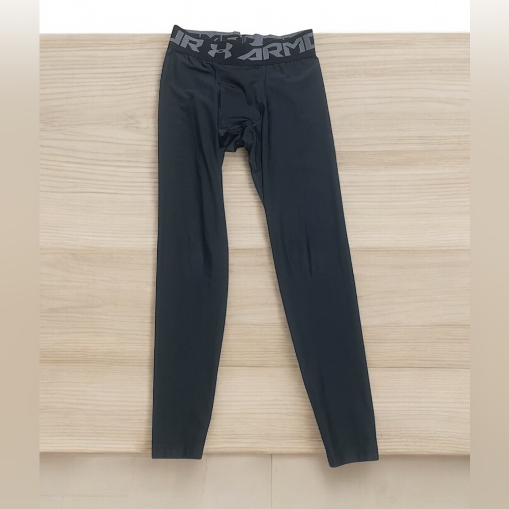 Under Armour leggings‎